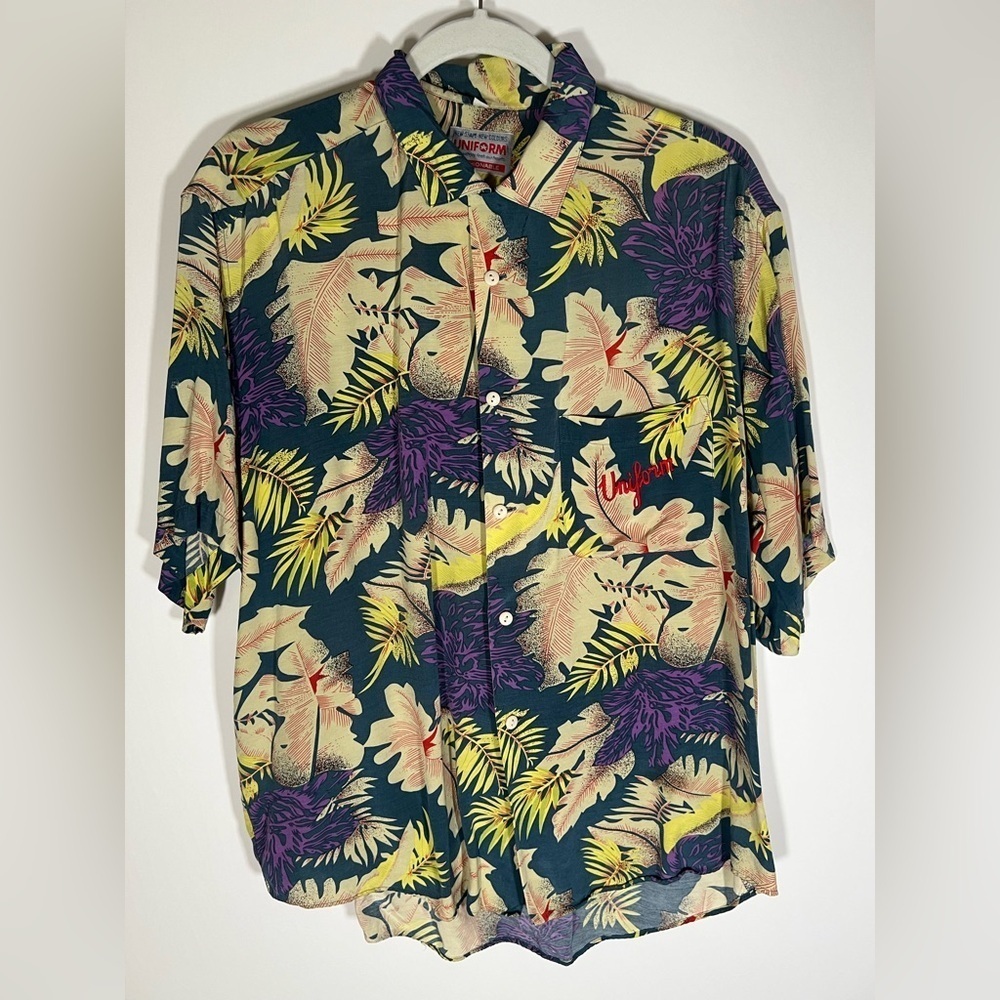 Vintage 80s UNIFORM blue yellow Hawaiian retro tropical shirt M embroidered logo